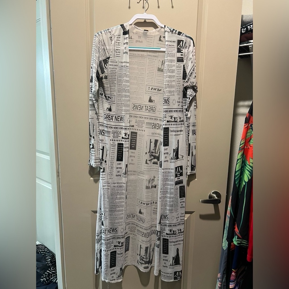 Windsor Black and White Newspaper Print Cardigan